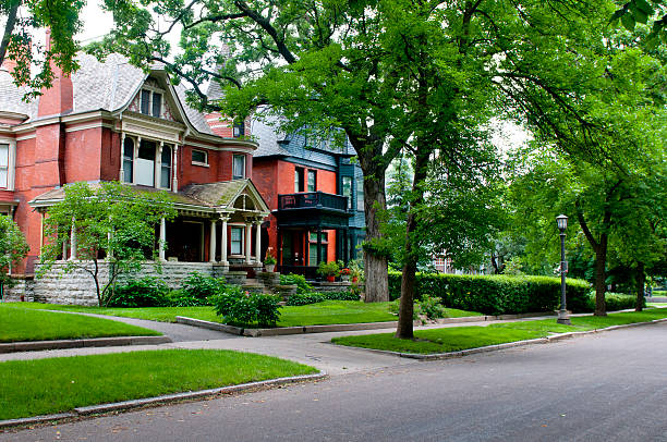 Flipping Houses: What Real Estate Investors Need to Know